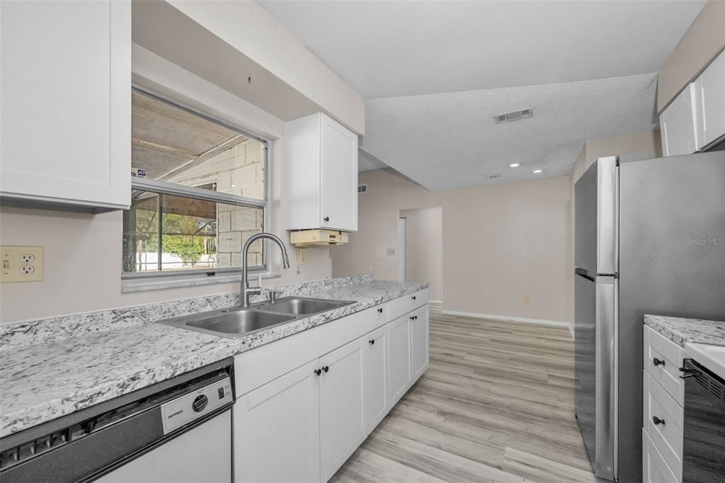 En Venta: $329,000 (3 camas, 2 baños, 1486 Pies cuadrados)