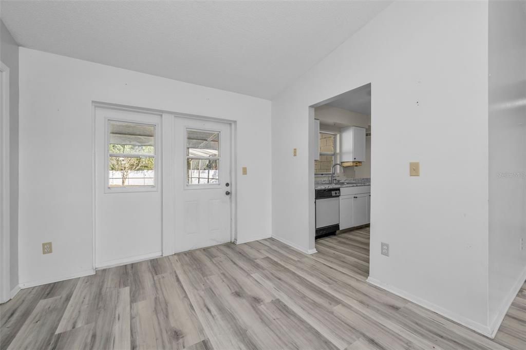 En Venta: $329,000 (3 camas, 2 baños, 1486 Pies cuadrados)