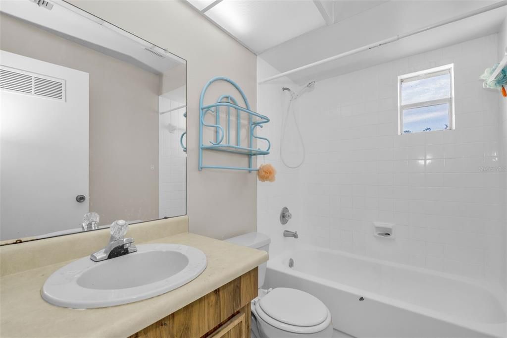 En Venta: $329,000 (3 camas, 2 baños, 1486 Pies cuadrados)