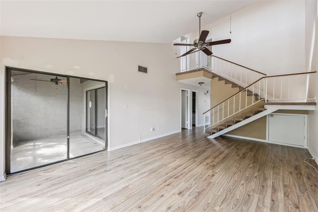 На продажу: $299,000 (3 спален, 3 ванн, 1793 Квадратных фут)