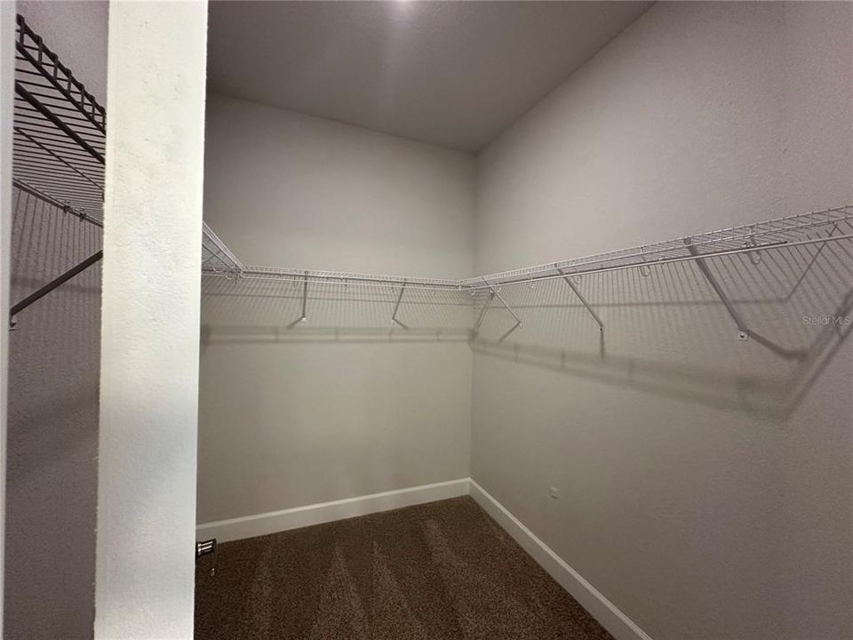 For Sale: $366,150 (5 beds, 3 baths, 2686 Square Feet)