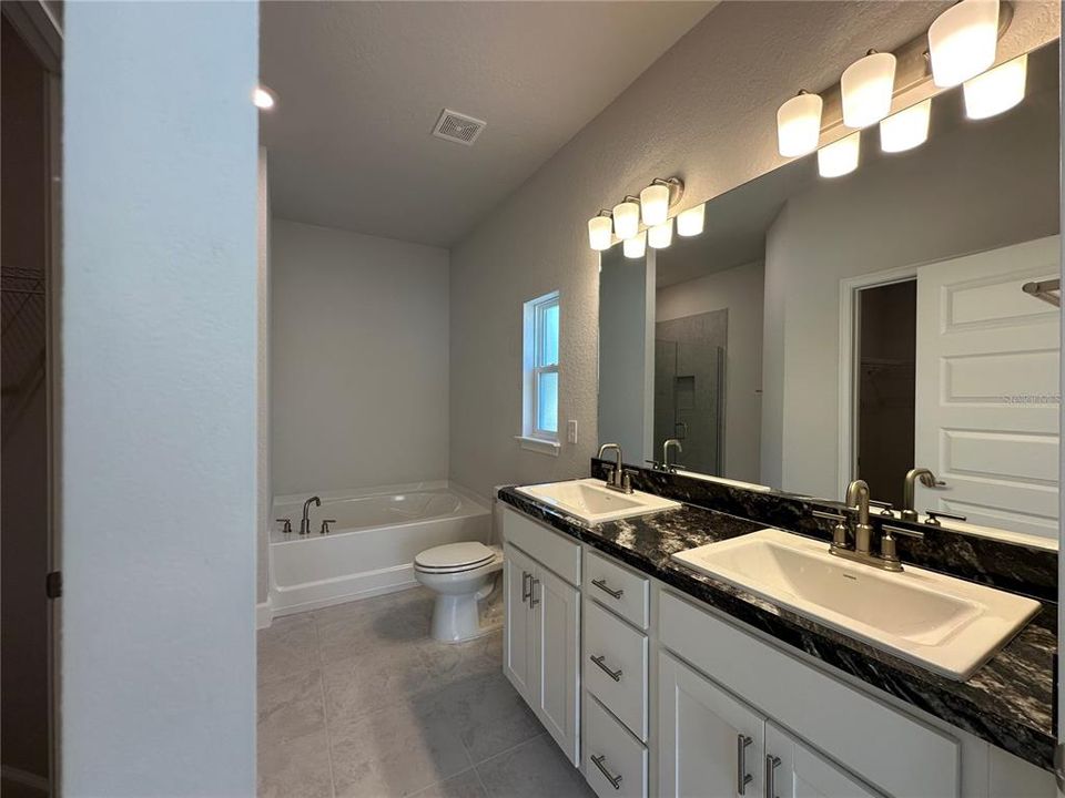 For Sale: $366,150 (5 beds, 3 baths, 2686 Square Feet)