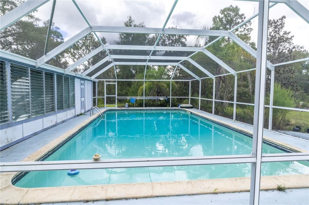 待售: $550,000 (4 贝兹, 2 浴室, 1288 平方英尺)