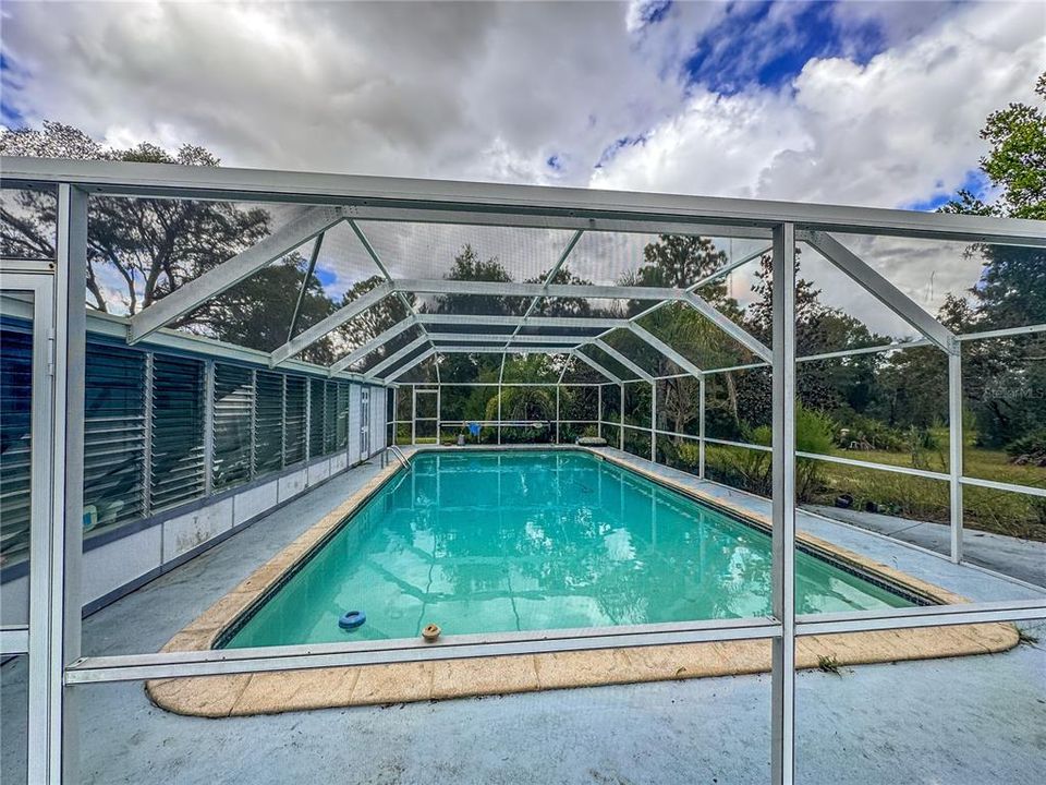 待售: $550,000 (4 贝兹, 2 浴室, 1288 平方英尺)