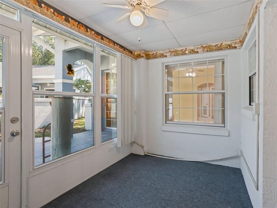 Active With Contract: $160,000 (2 beds, 2 baths, 1253 Square Feet)