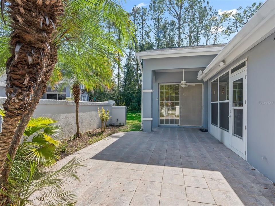 Active With Contract: $160,000 (2 beds, 2 baths, 1253 Square Feet)