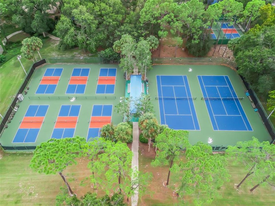 Active With Contract: $160,000 (2 beds, 2 baths, 1253 Square Feet)