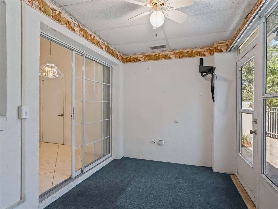 Active With Contract: $160,000 (2 beds, 2 baths, 1253 Square Feet)