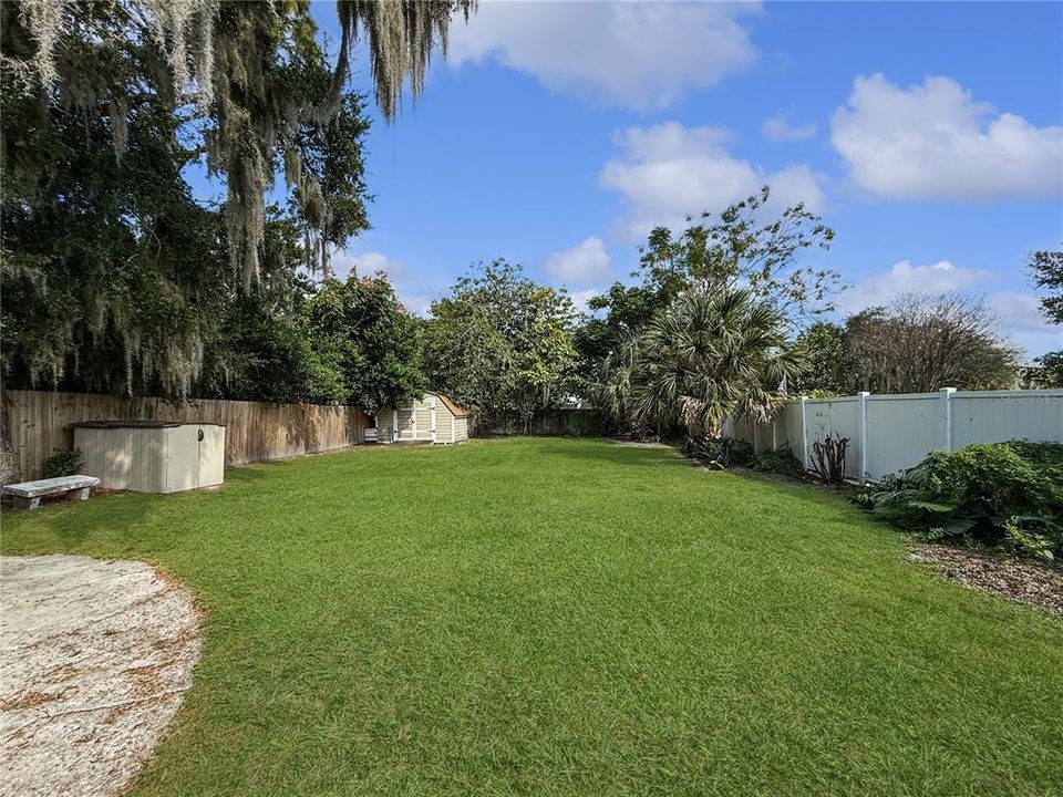 For Rent: $2,270 (3 beds, 1 baths, 942 Square Feet)