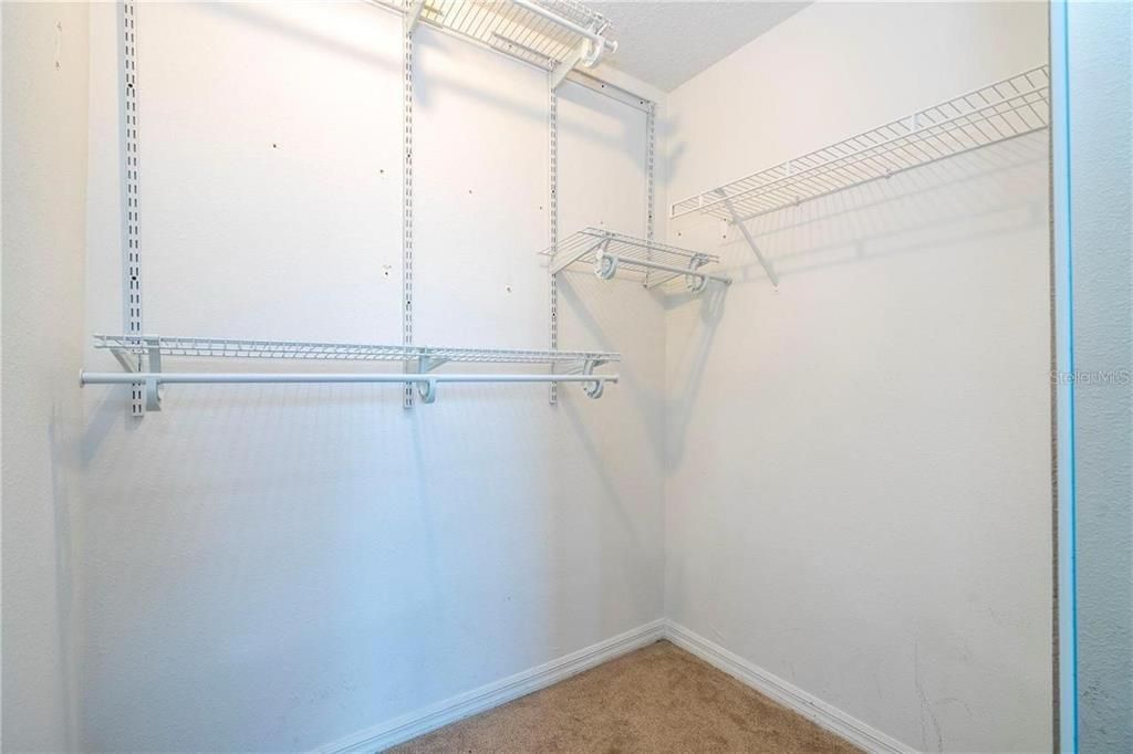 For Sale: $159,000 (2 beds, 2 baths, 1159 Square Feet)