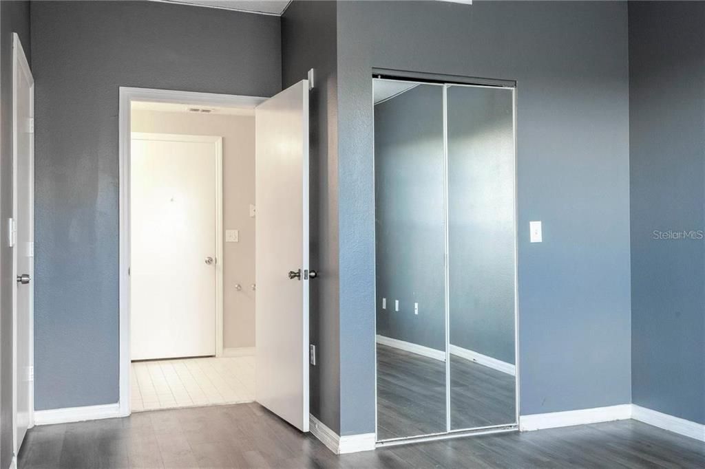 For Sale: $159,000 (2 beds, 2 baths, 1159 Square Feet)