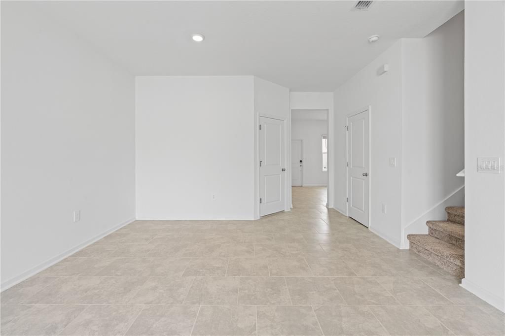 出租: $1,890 (3 贝兹, 2 浴室, 1738 平方英尺)