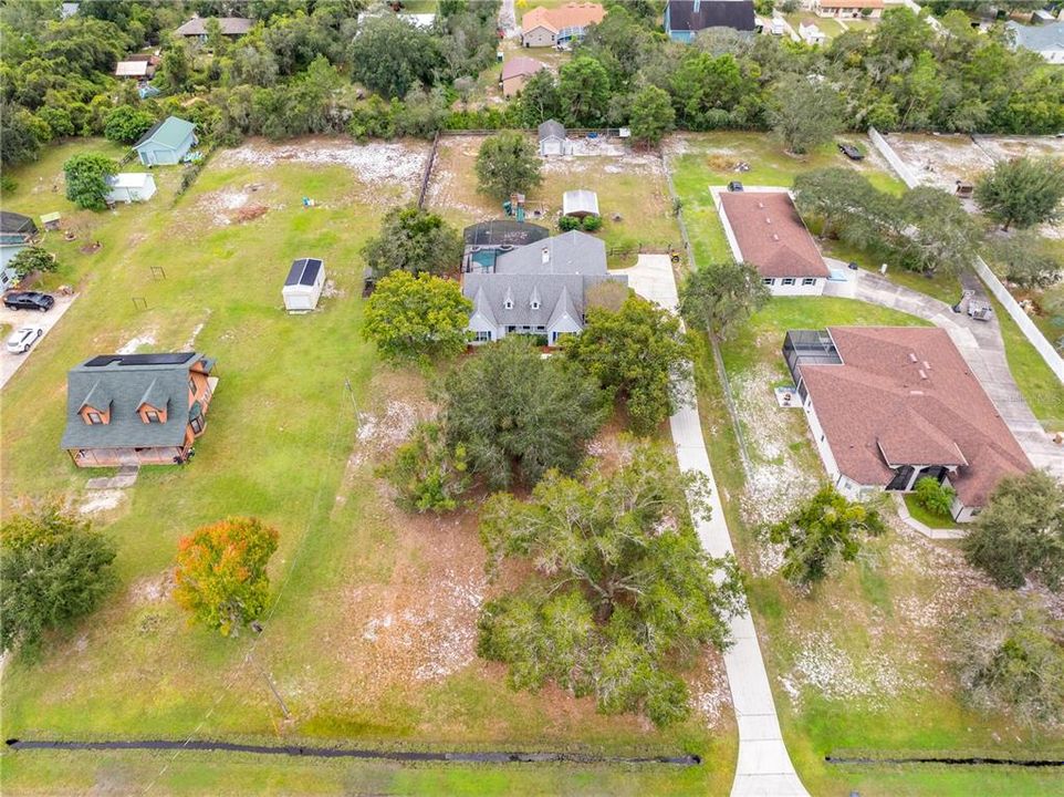 Под контрактом: $575,000 (3 спален, 2 ванн, 1872 Квадратных фут)