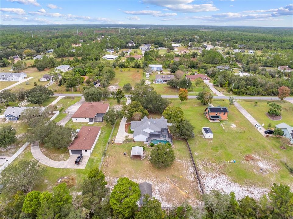 Под контрактом: $575,000 (3 спален, 2 ванн, 1872 Квадратных фут)