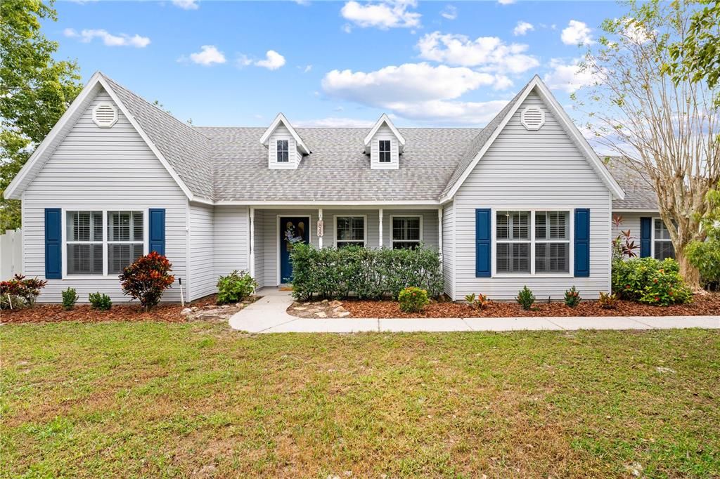 Под контрактом: $575,000 (3 спален, 2 ванн, 1872 Квадратных фут)