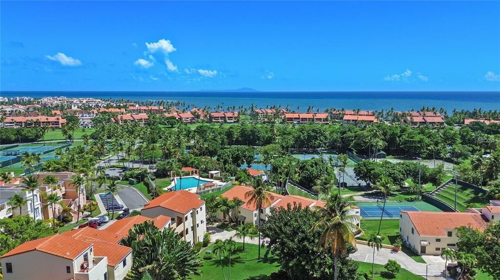 For Sale: $440,000 (2 beds, 2 baths, 1245 Square Feet)