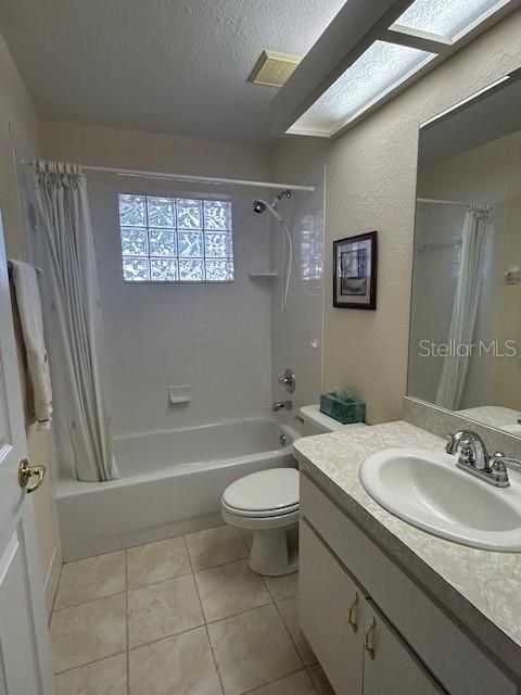 For Sale: $224,900 (2 beds, 2 baths, 1420 Square Feet)
