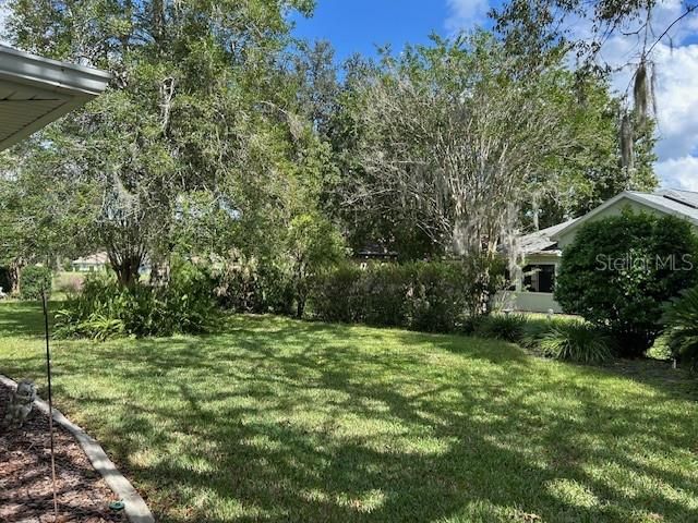 For Sale: $224,900 (2 beds, 2 baths, 1420 Square Feet)