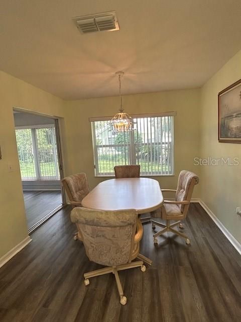 For Sale: $224,900 (2 beds, 2 baths, 1420 Square Feet)