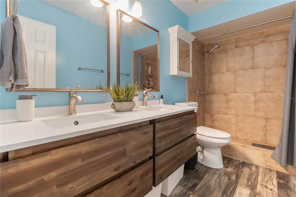 For Sale: $650,000 (4 beds, 2 baths, 2608 Square Feet)