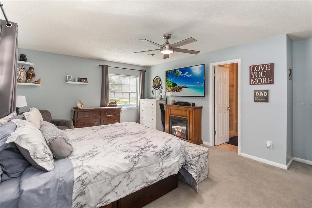 For Sale: $650,000 (4 beds, 2 baths, 2608 Square Feet)