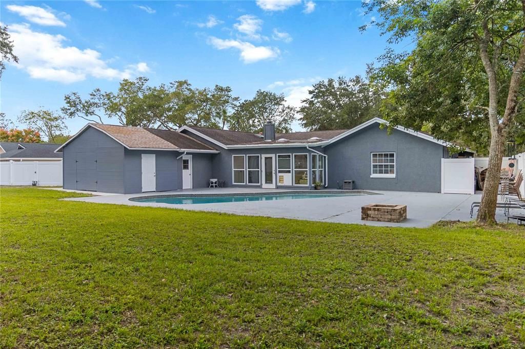 For Sale: $650,000 (4 beds, 2 baths, 2608 Square Feet)