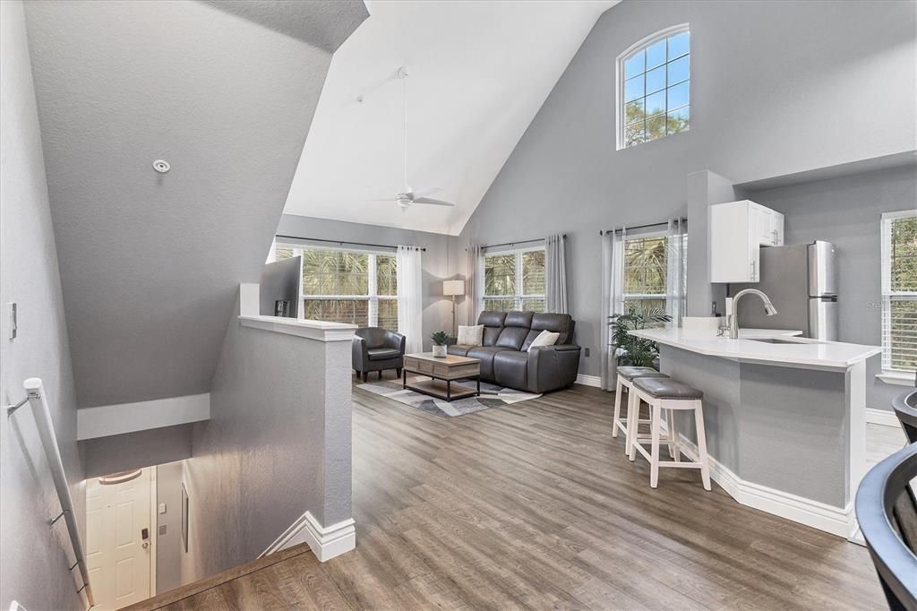 For Sale: $299,900 (3 beds, 2 baths, 1316 Square Feet)