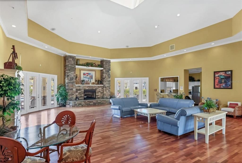 For Sale: $299,900 (3 beds, 2 baths, 1316 Square Feet)