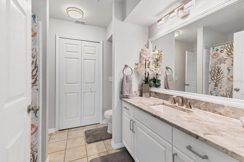 For Sale: $299,900 (3 beds, 2 baths, 1316 Square Feet)