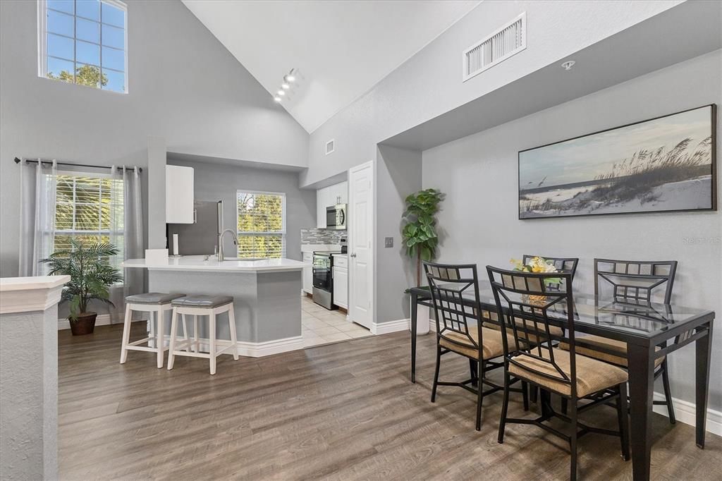 For Sale: $299,900 (3 beds, 2 baths, 1316 Square Feet)