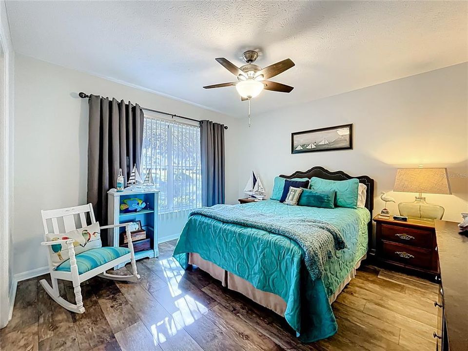 Active With Contract: $288,000 (3 beds, 2 baths, 1749 Square Feet)