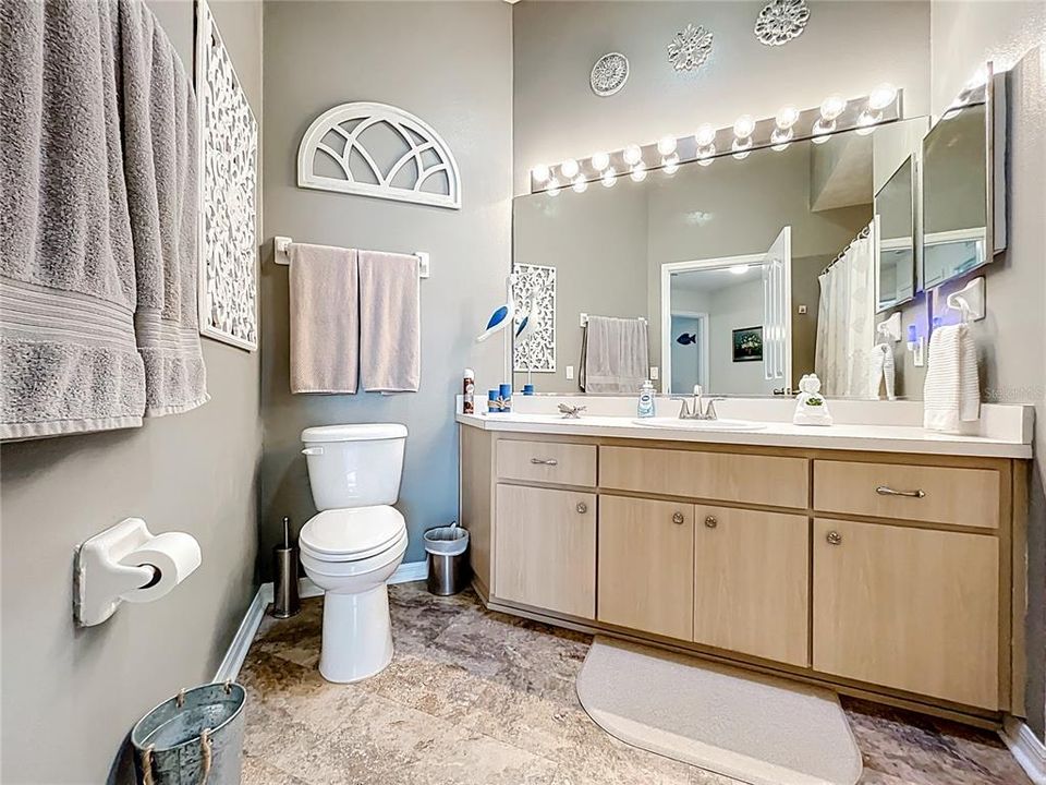 Active With Contract: $288,000 (3 beds, 2 baths, 1749 Square Feet)