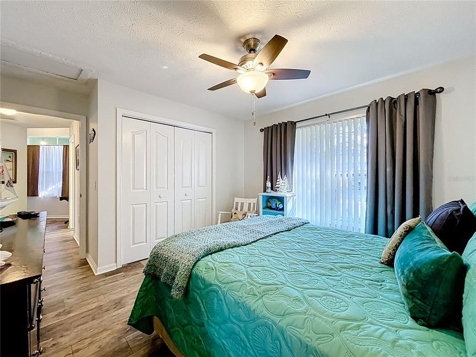 Active With Contract: $288,000 (3 beds, 2 baths, 1749 Square Feet)