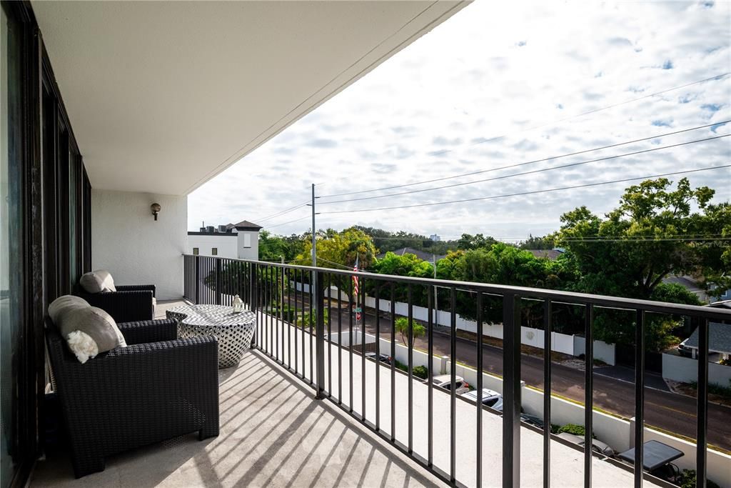 На продажу: $315,000 (2 спален, 2 ванн, 1032 Квадратных фут)