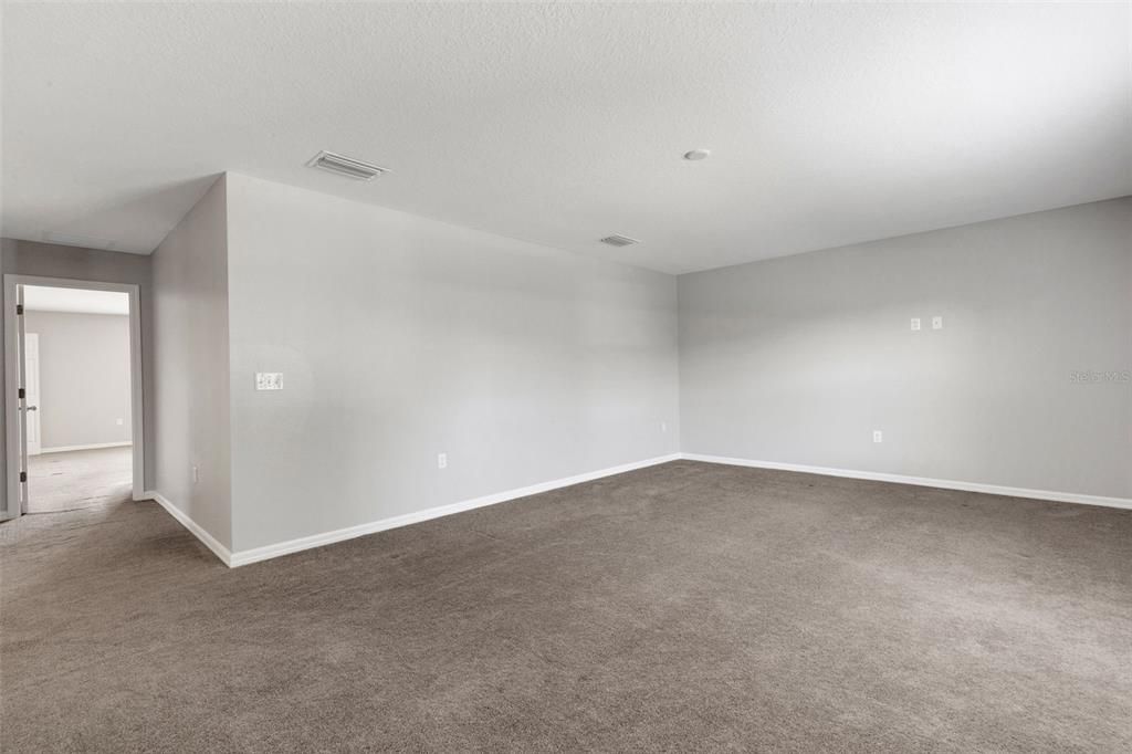 待售: $474,900 (4 贝兹, 2 浴室, 3083 平方英尺)