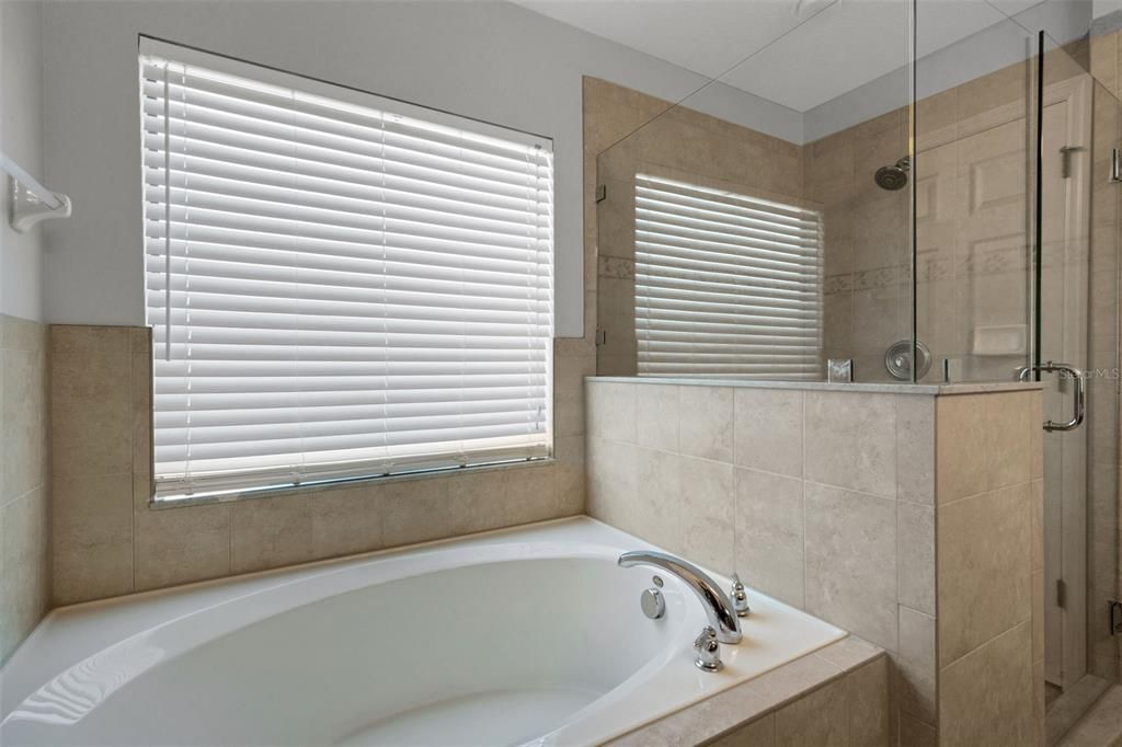 待售: $474,900 (4 贝兹, 2 浴室, 3083 平方英尺)