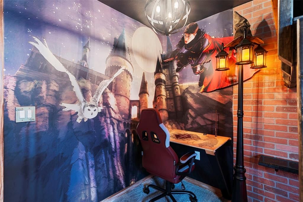 For Sale: $680,000 (6 beds, 4 baths, 2294 Square Feet)