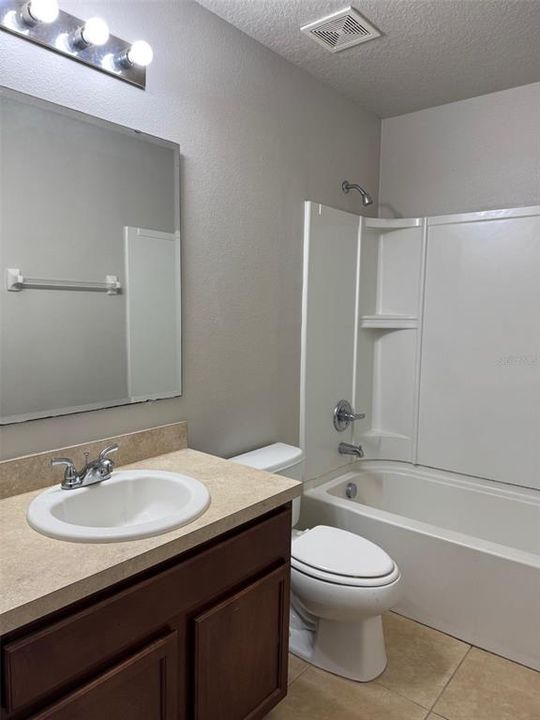 For Rent: $1,995 (3 beds, 2 baths, 1549 Square Feet)