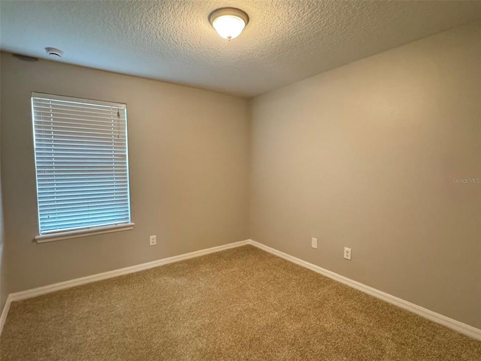 For Rent: $1,995 (3 beds, 2 baths, 1549 Square Feet)