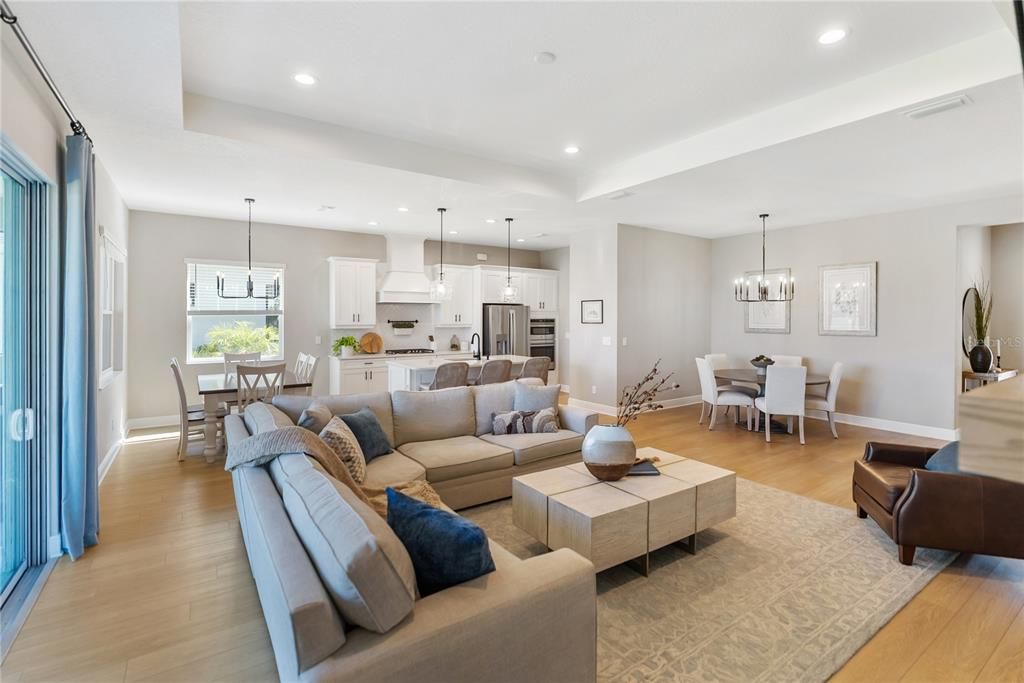 For Sale: $530,000 (3 beds, 2 baths, 1904 Square Feet)