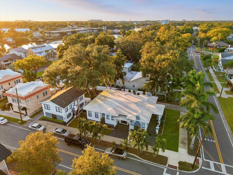 For Sale: $1,750,000 (6 beds, 4 baths, 3564 Square Feet)