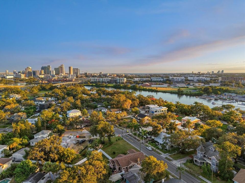 For Sale: $1,750,000 (6 beds, 4 baths, 3564 Square Feet)