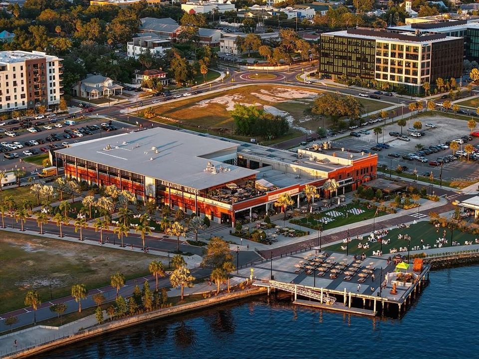 For Sale: $1,750,000 (6 beds, 4 baths, 3564 Square Feet)