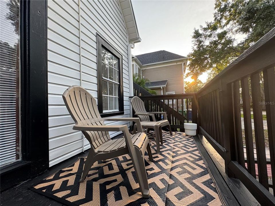 Под контрактом: $1,350,000 (6 спален, 0 ванн, 3080 Квадратных фут)