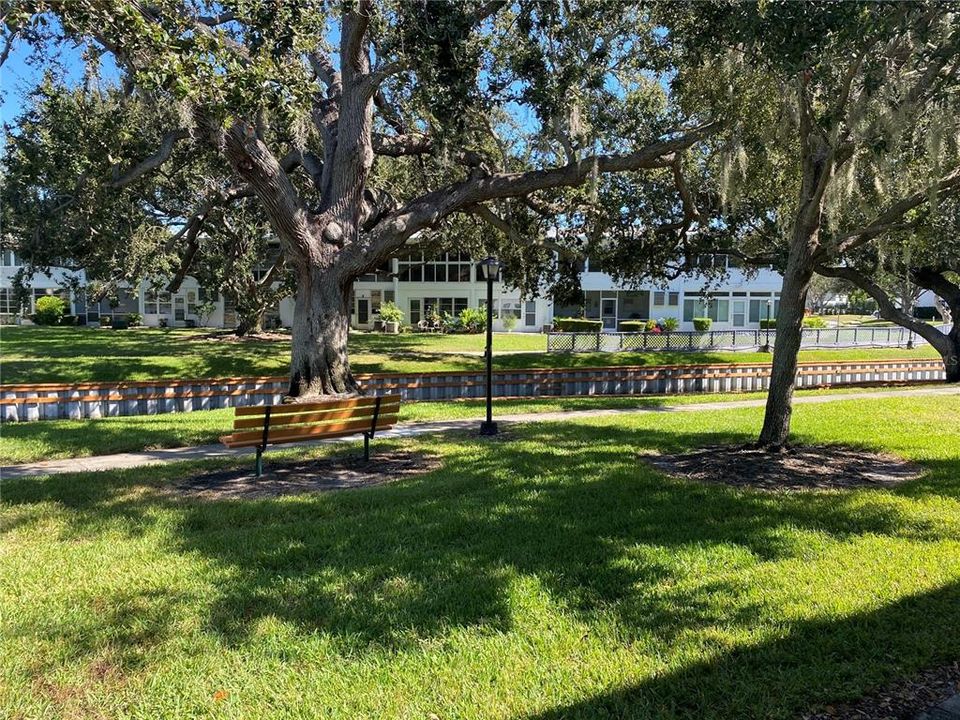 For Sale: $89,500 (2 beds, 1 baths, 874 Square Feet)