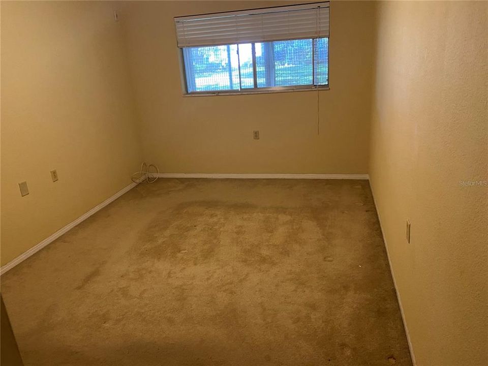 For Sale: $89,500 (2 beds, 1 baths, 874 Square Feet)
