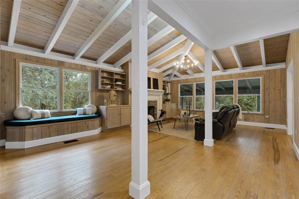 For Sale: $3,750,000 (3 beds, 3 baths, 3794 Square Feet)