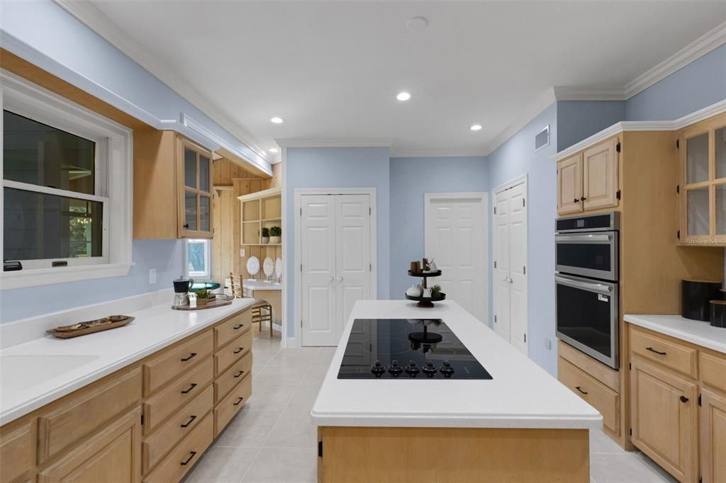 For Sale: $3,750,000 (3 beds, 3 baths, 3794 Square Feet)