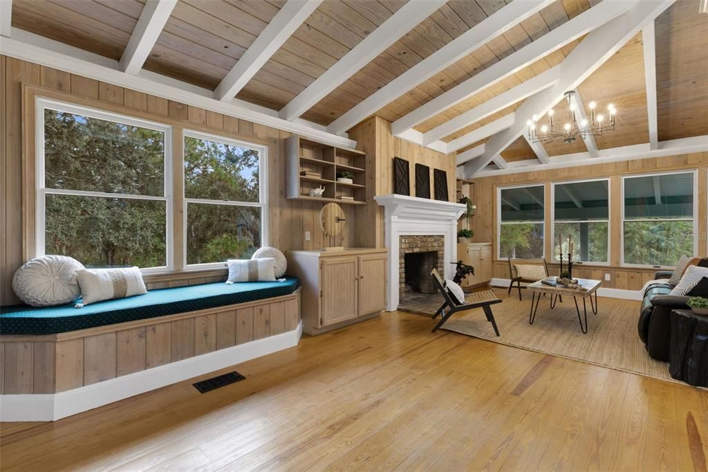 For Sale: $3,750,000 (3 beds, 3 baths, 3794 Square Feet)