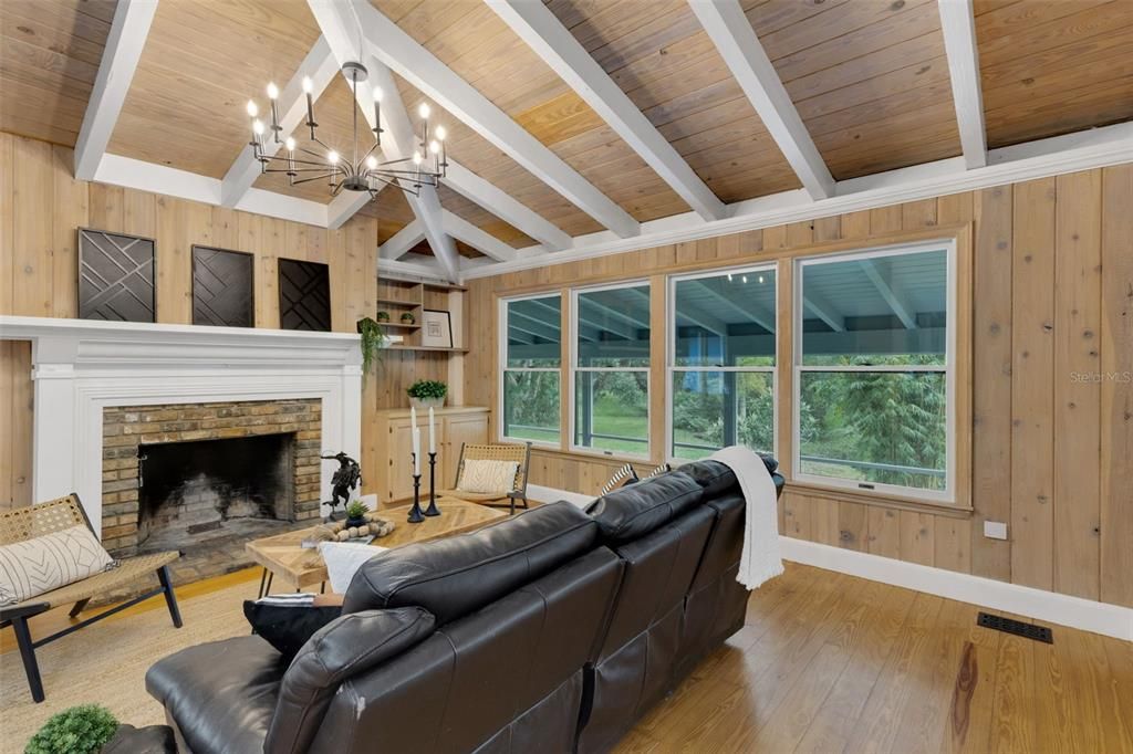 For Sale: $3,750,000 (3 beds, 3 baths, 3794 Square Feet)